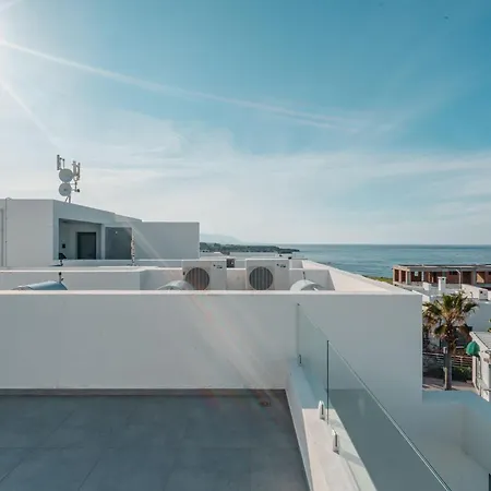 Spectacular Modern With Front-line Sea Views And Roof Terrace *