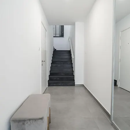Apartment Spectacular Modern With Front-line Sea Views And Roof Terrace Kharcha
