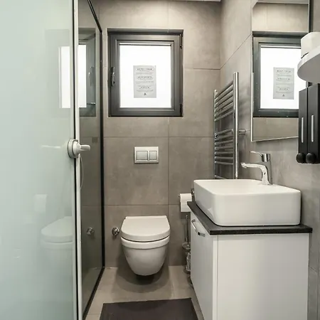 Apartment Spectacular Modern With Front-line Sea Views And Roof Terrace *