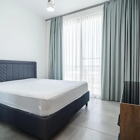 Apartment Spectacular Modern With Front-line Sea Views And Roof Terrace *