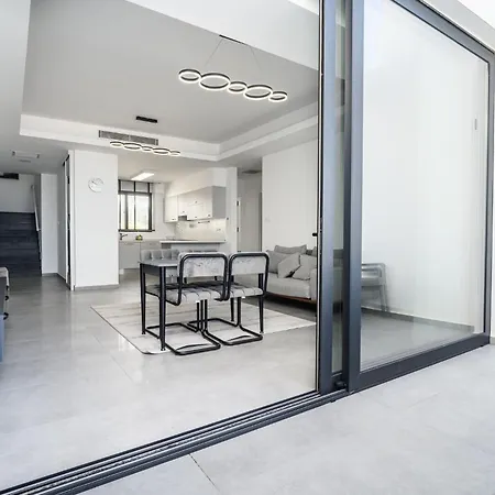 Spectacular Modern With Front-line Sea Views And Roof Terrace * Kharcha